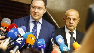 Митов описа управлението на кабинета "Петков" само с 4 думи
