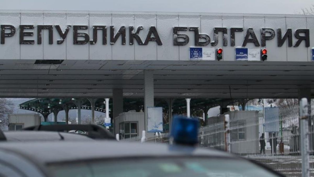 Сръбски граничари спряха "Порше", влязло от България, и се хванаха за главите 