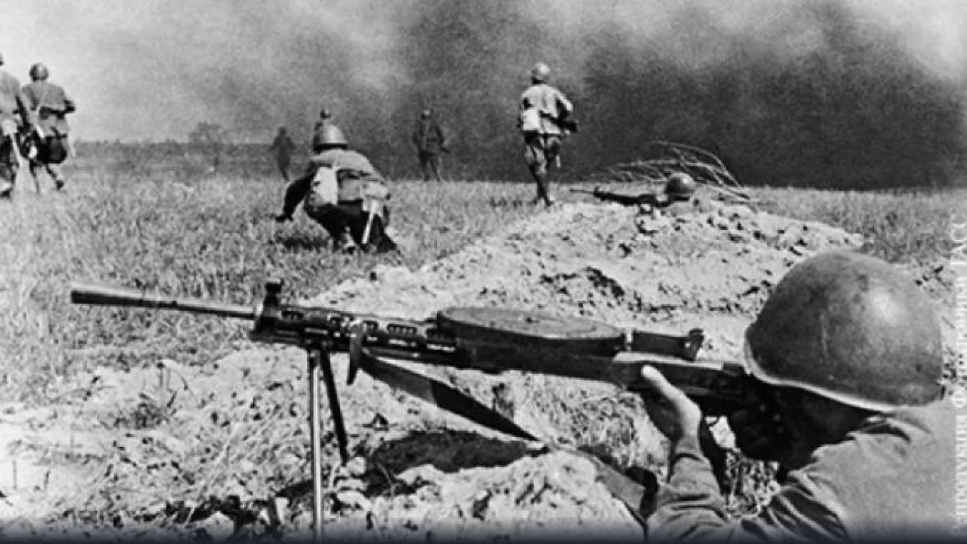 Как обикновен полковник успява да предвиди най-страшното поражение на Червената армия