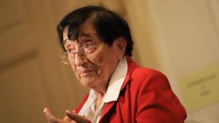 Мика Зайкова с предложение минималната пенсия, а Сачева...