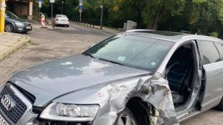 Джип размаза Ауди на Кошарите ВИДЕО