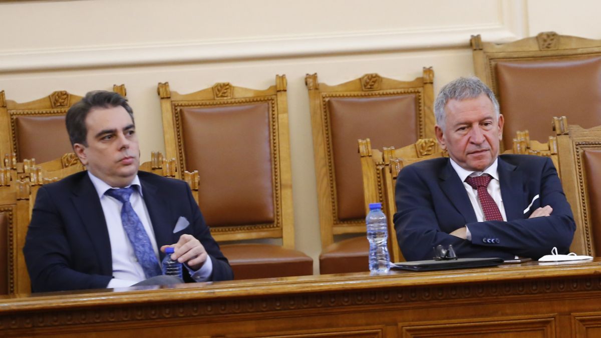 Юрист: 5,5 млрд. похарчи служебната власт, някой вижда ли резултат?! 