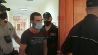 Извергът Йовчо, убил доведената си бременна дъщеря Мария, изнесе истински спектакъл в съда, но...