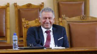 Стойчо Кацаров призна за провала в борбата с К-19 пред чужда медия