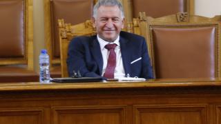 Кацаров прехвърли топката на Денков за липсващите тестове за учениците