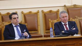 Предрешена ли е съдбата на Кацаров след тези смъртоносни думи на шеф от ПП