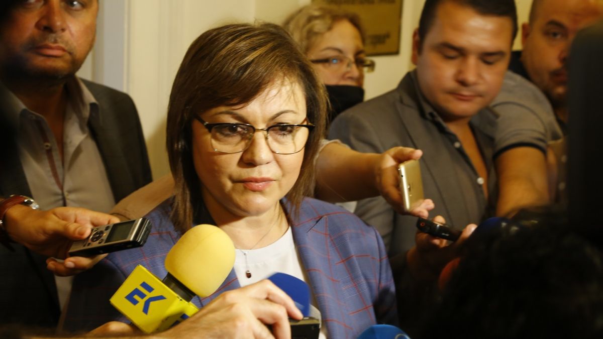 Министър Нинова: Държавата ще субсидира обучението на 866 нови инженери за българската индустрия