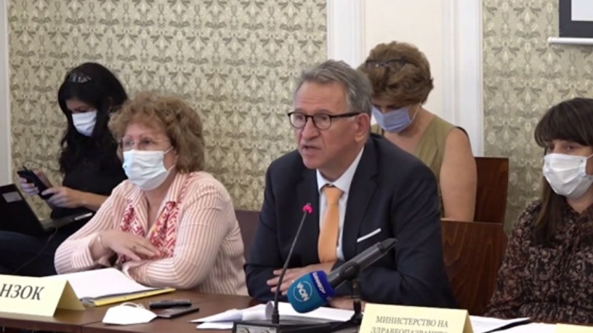 Стойчо Кацаров зажали здравеопазването