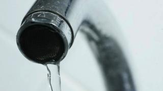 Заради кражби и течове: Вода за цял язовир губим по тръбите