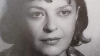 Почина Николина Томанова