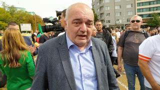 Бабикян се цани за коалиция с харвардците, погали и шамари Дончева заради Слави
