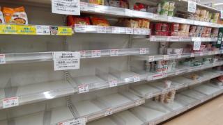 Ужасът на Острова расте: Магазините са празни! Ще става и по-зле