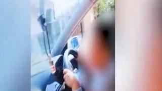Ново скандално ВИДЕО: 7-г дете подкара кола в Оряхово! А баща му...