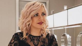 Бременната Поли Генова шокира с решение СНИМКА