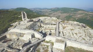 През 14 в. Перперикон бил от ранга на Женева и Лайпциг, преди да бъде разграбен от османците