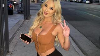 Моделка, преспивала с 50 мъже за една вечер, има проблеми с дупето СНИМКИ 18+
