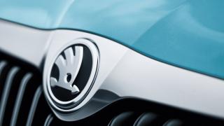 Забелязаха Skoda Slavia по време на тестове - това ли е новият Rapid? СНИМКИ