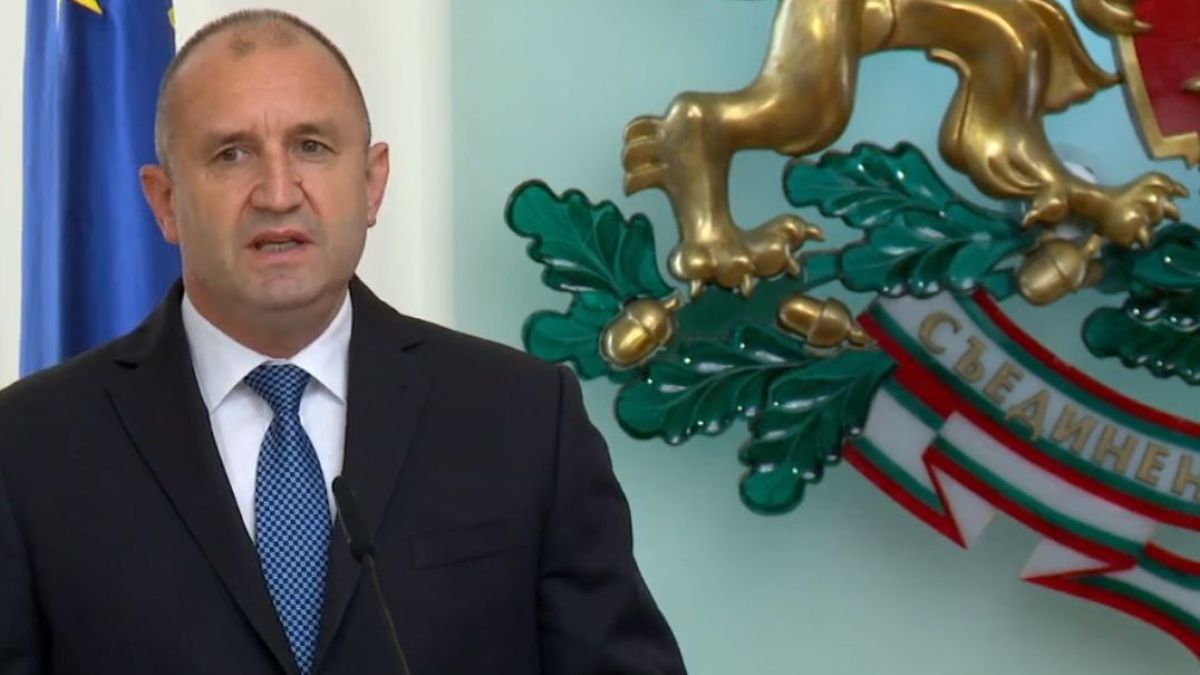 Политолог: Радев ще сгреши като Първанов, ако направи това!