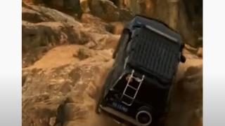 Зрелищни ВИДЕА: Промъкващ се сред скалите Land Cruiser възхити мрежата