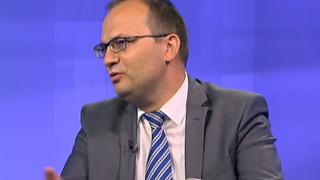 Мартин Димитров се натиска на Кирил Петков и Асен Василев