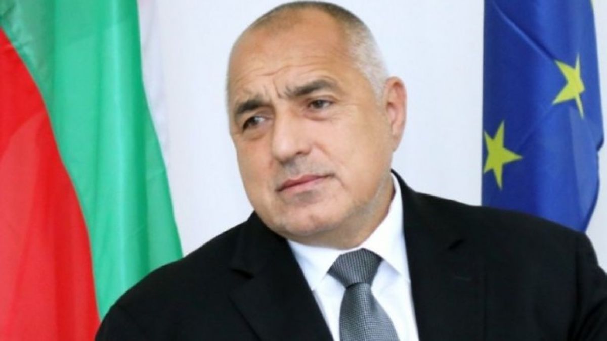 Македонски медии: Бойко възкресе, наистина възкресе!