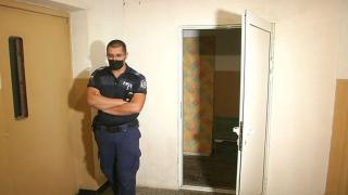 Търсят под дърво и камък обитателите на взривения във Варна апартамент СНИМКИ 