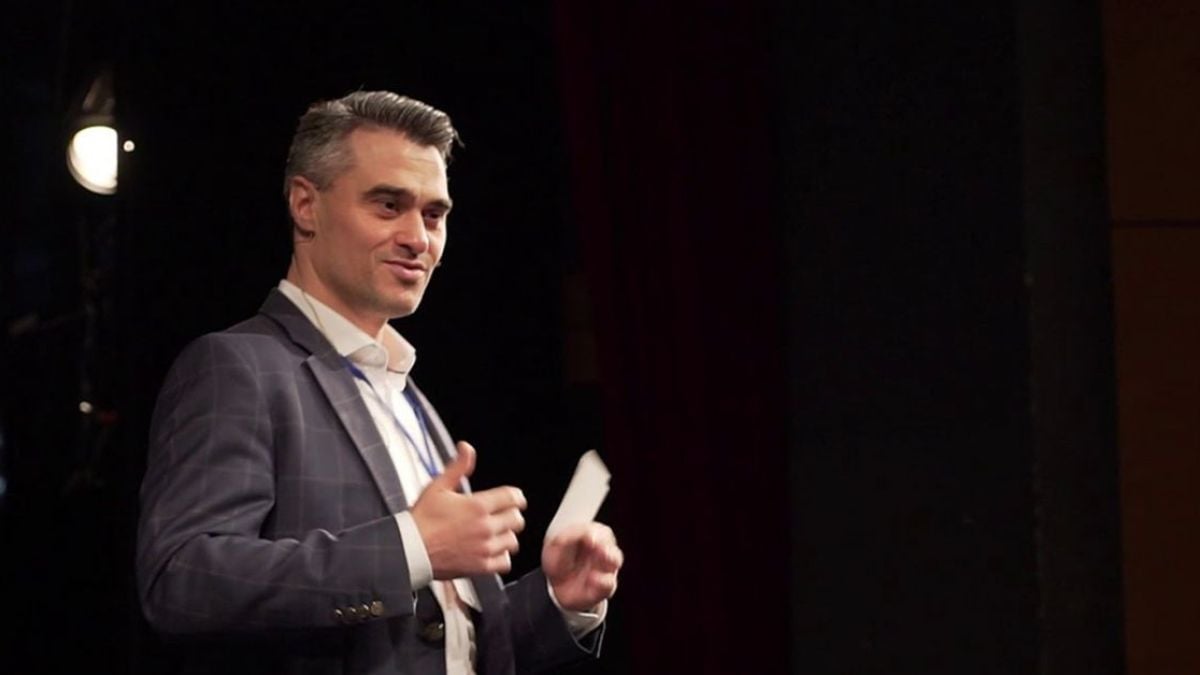 Скандал с "почтен" човек на Кирил Петков и държавни благинки 