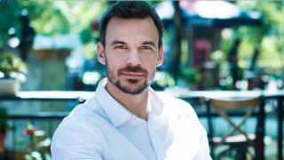 Ивайло Захариев купи 3 диаманта на жена си, а на сватбата ще бъде с... СНИМКА