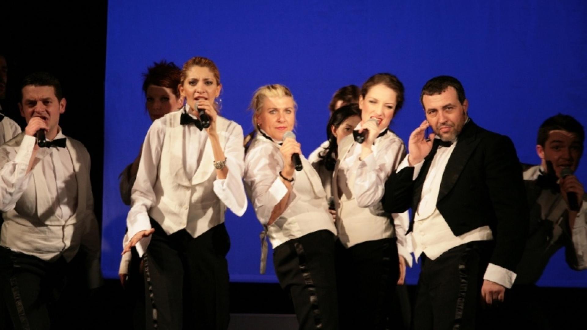 Гърми жесток скандал в наш театър, изгавриха се с Христо Мутафчиев и Филип Аврамов