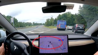 Ето защо все още не може да се доверяваме на системите за автопилот на колите ВИДЕО