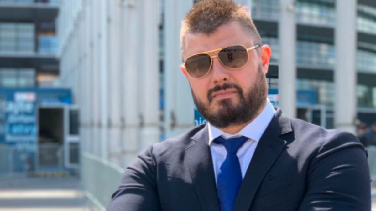 Бареков: Слави да се преориентира и ИТН да подкрепи Луна вместо Радев