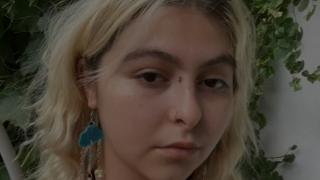 Надупчиха на решето тийнейджърка в кола пред очите на сестра й СНИМКИ 