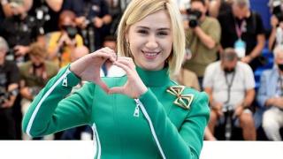 Не е за вярване какво направиха Мария Бакалова и Мила Роберт в хотелска стая във Венеция СНИМКА