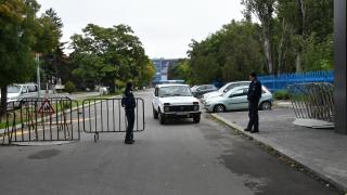 Мистериите около показното убийство на Тинето остават