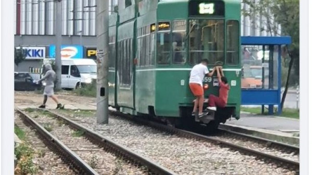 Хлапаци си играят със смъртта в жк "Люлин" СНИМКА