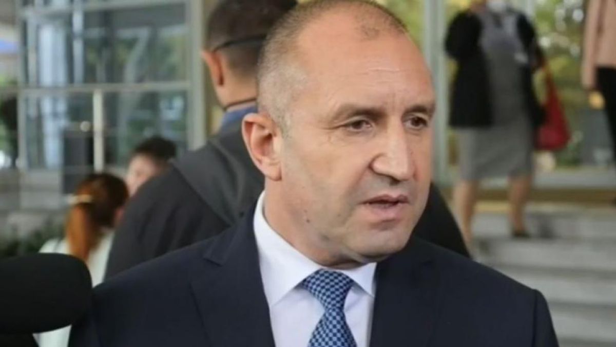 Румен Радев се похвали с ниската цена на тока у нас