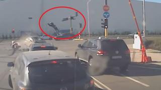 Смразяващо кръвта ВИДЕО 18+ от смъртта на моторист в София