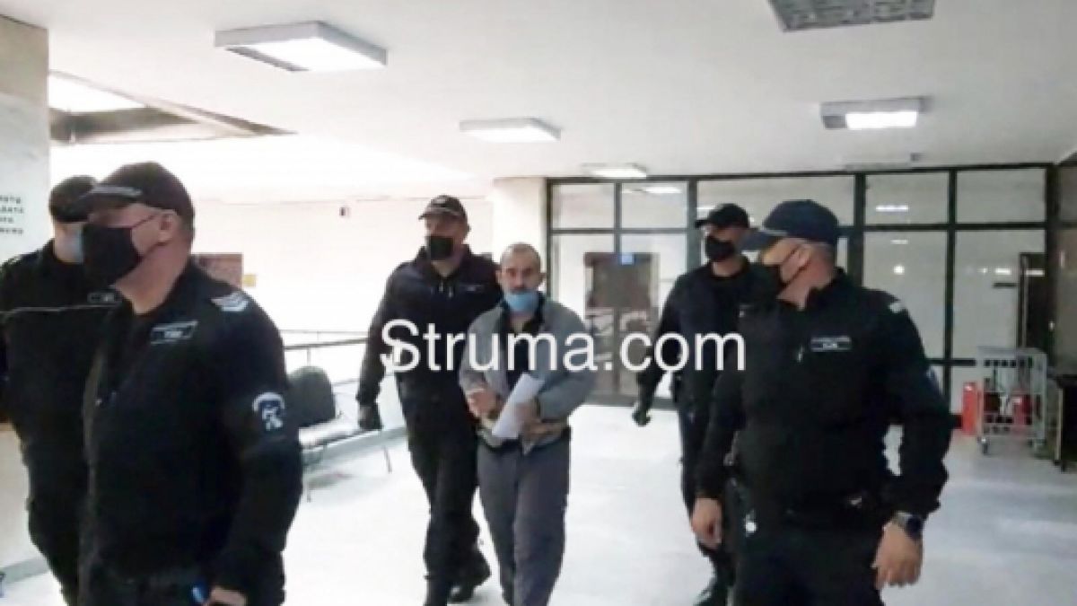 Илия се оправда за садистичното убийство на родителите си със скандална причина 