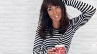 Помните ли Зара от "Биг Брадър", крие секси майка на 63 г. СНИМКА 18+