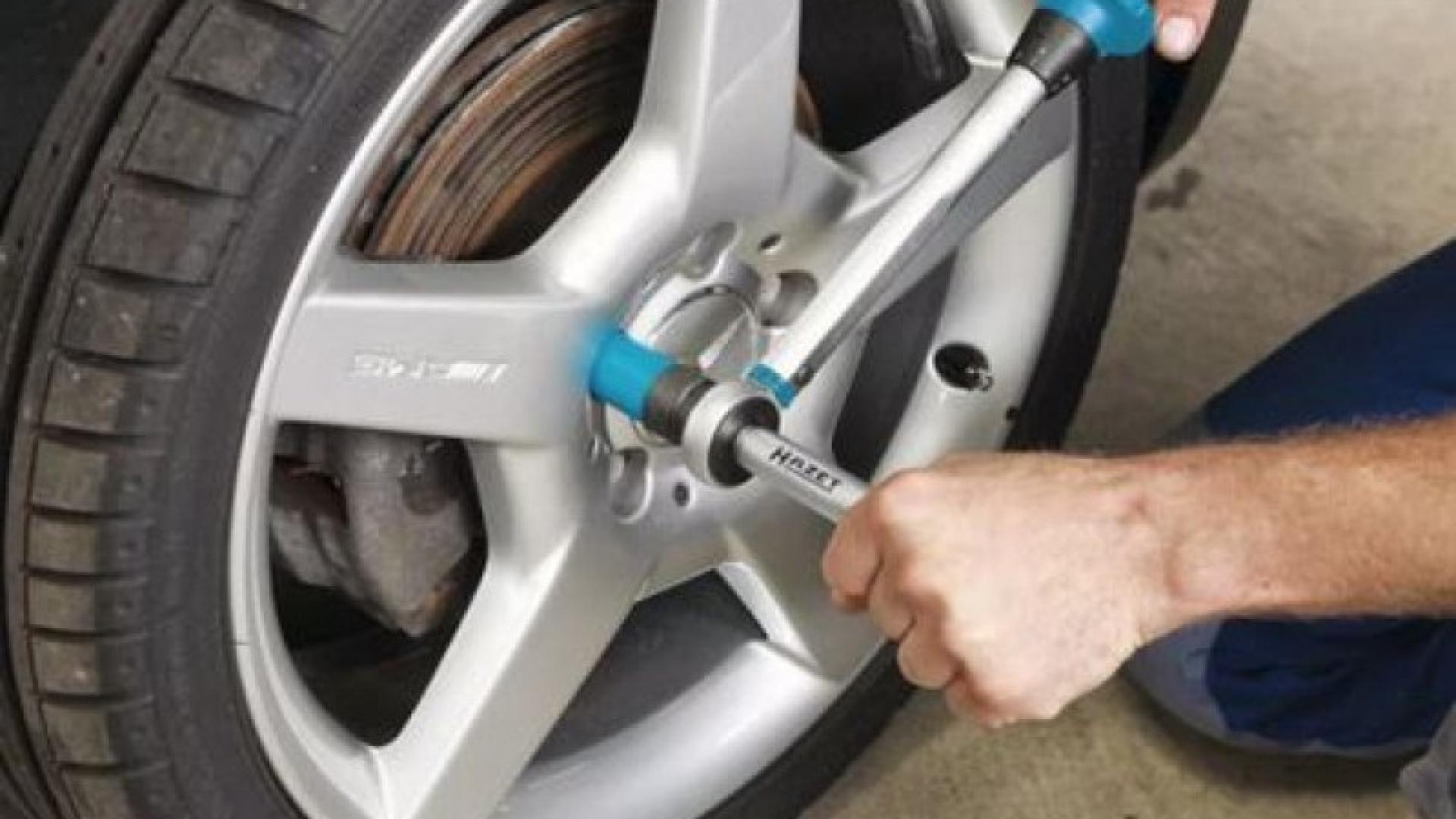 Най-новата модерна простотия в социалните мрежи уби човек ВИДЕО