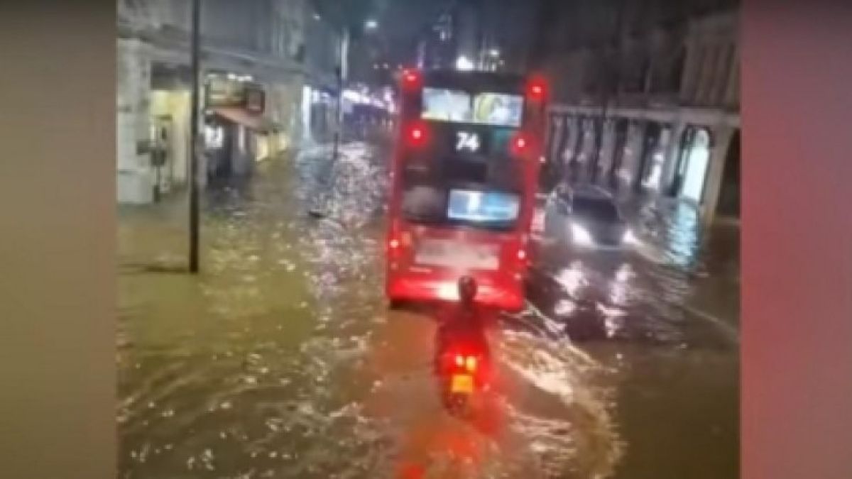 Поредно библейско бедствие удари Лондон ВИДЕО