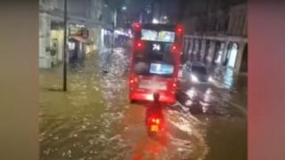 Поредно библейско бедствие удари Лондон ВИДЕО