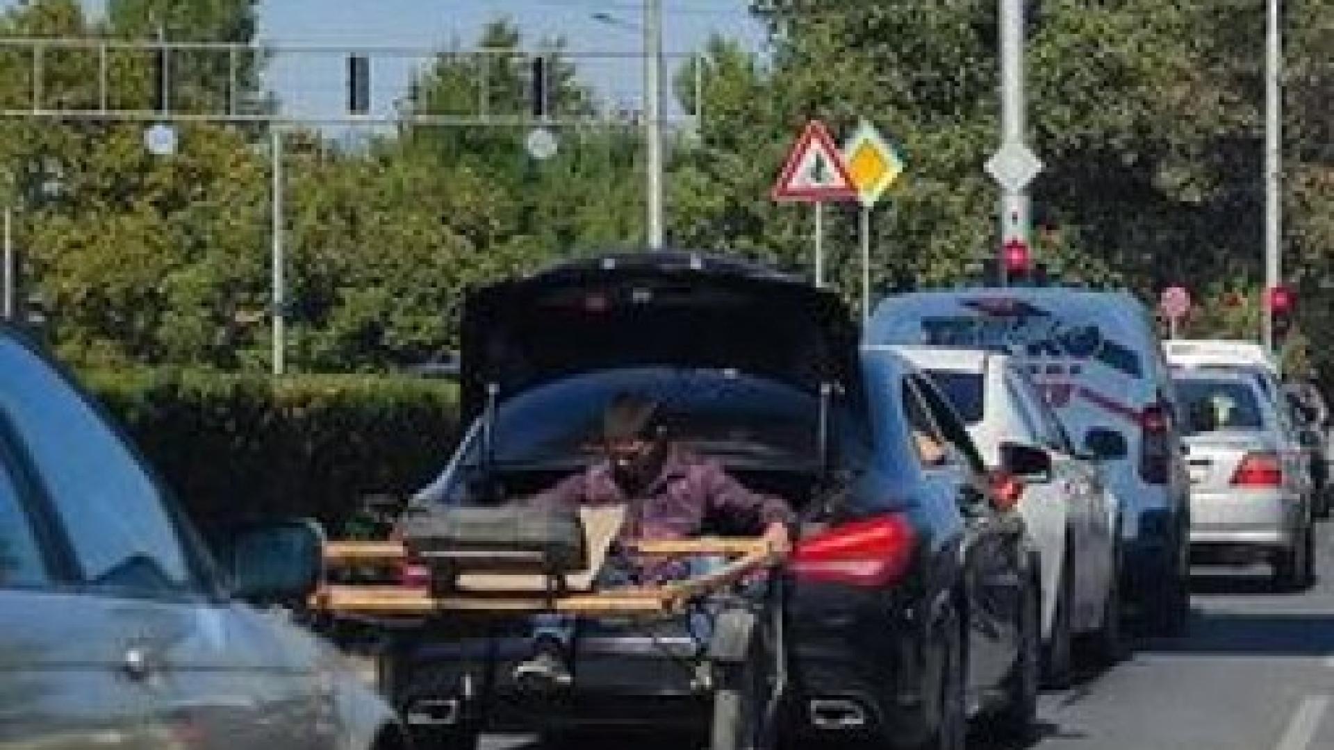 Такова зрелище с кола в Пловдив отдавна не бяха виждали СНИМКА