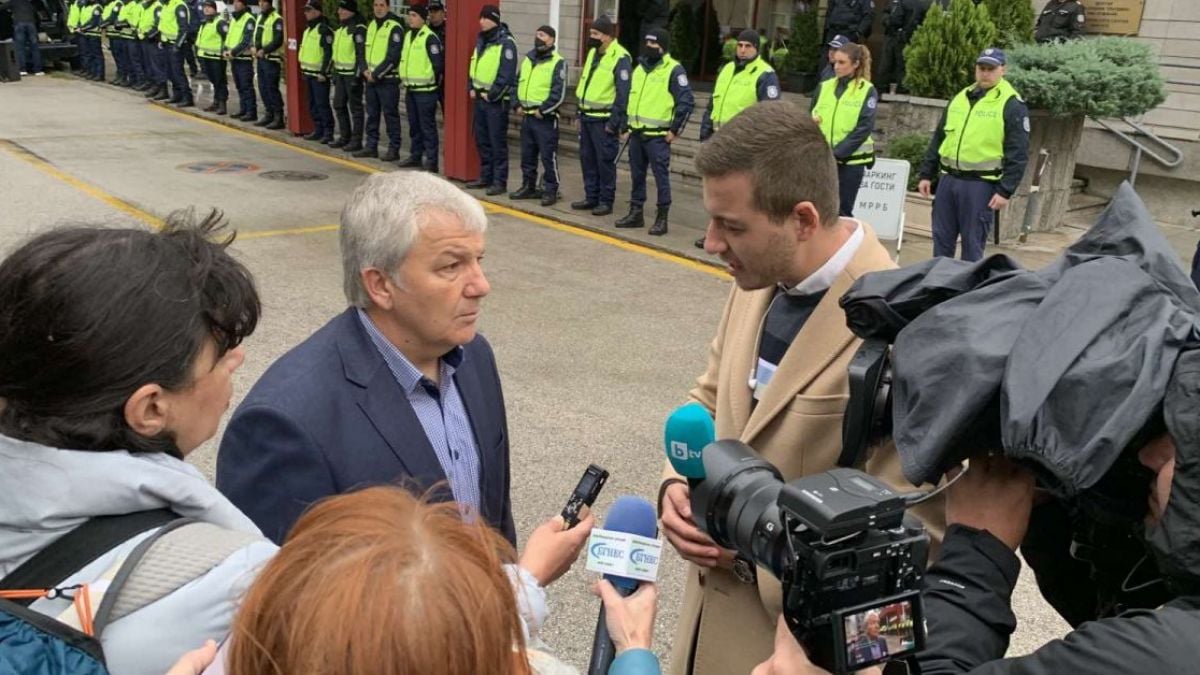 МРРБ отряза пътните фирми: Невъзможно е 1 млрд. лв. да бъдат платени тази година
