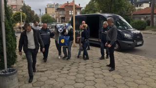 Извънредни новини за задържаните в завод „Арсенал”