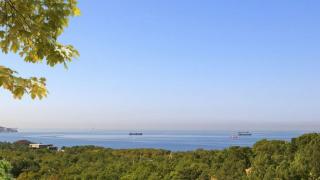 Рускини изумиха мрежата с това, което направиха в Черно море ВИДЕО	