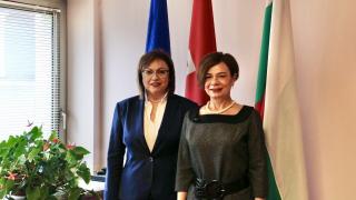 Корнелия Нинова се срещна с турския посланик в централата на партията СНИМКА