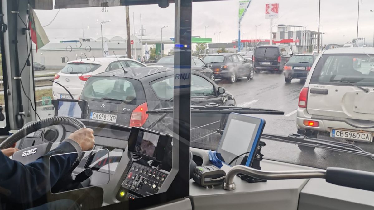 Верижни мелета блокираха София в ранна утрин СНИМКИ 