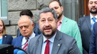 Христо Иванов покани Пеевски на дебат 