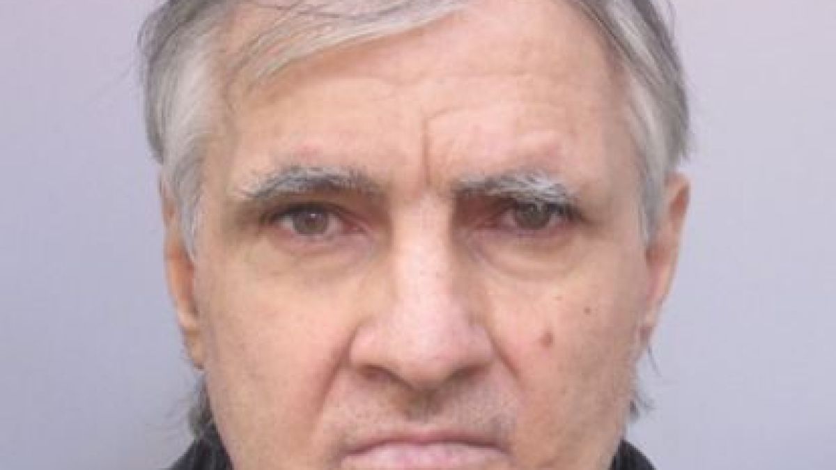 Виждали ли сте този човек? В неизвестност е от 7 октомври СНИМКА